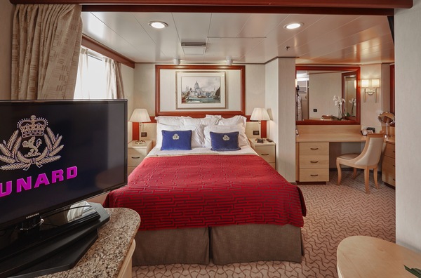 CUNARD Queen Elizabeth Q3 Suite 1.jpg